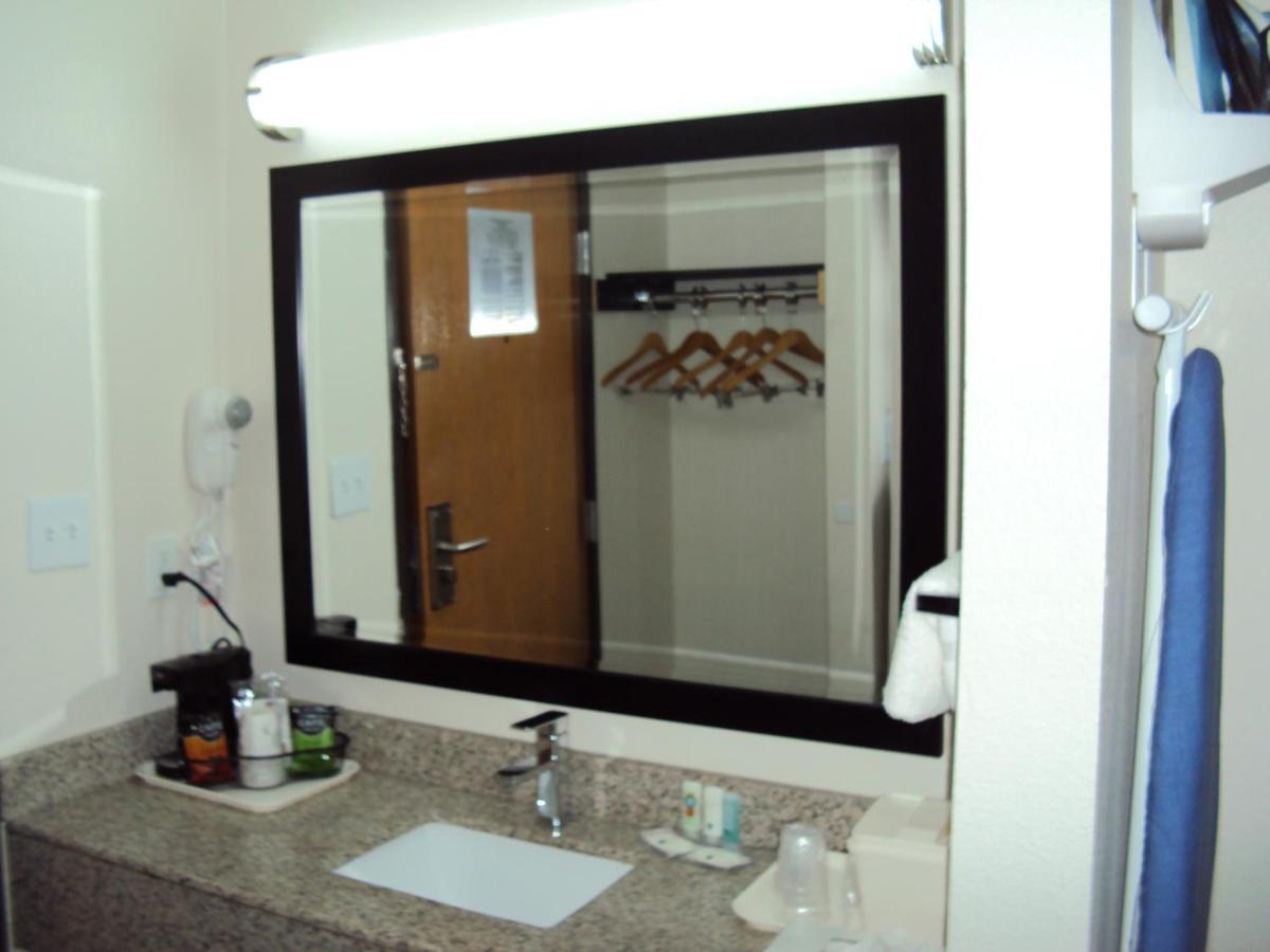 Quality Inn Carbondale University Area Esterno foto