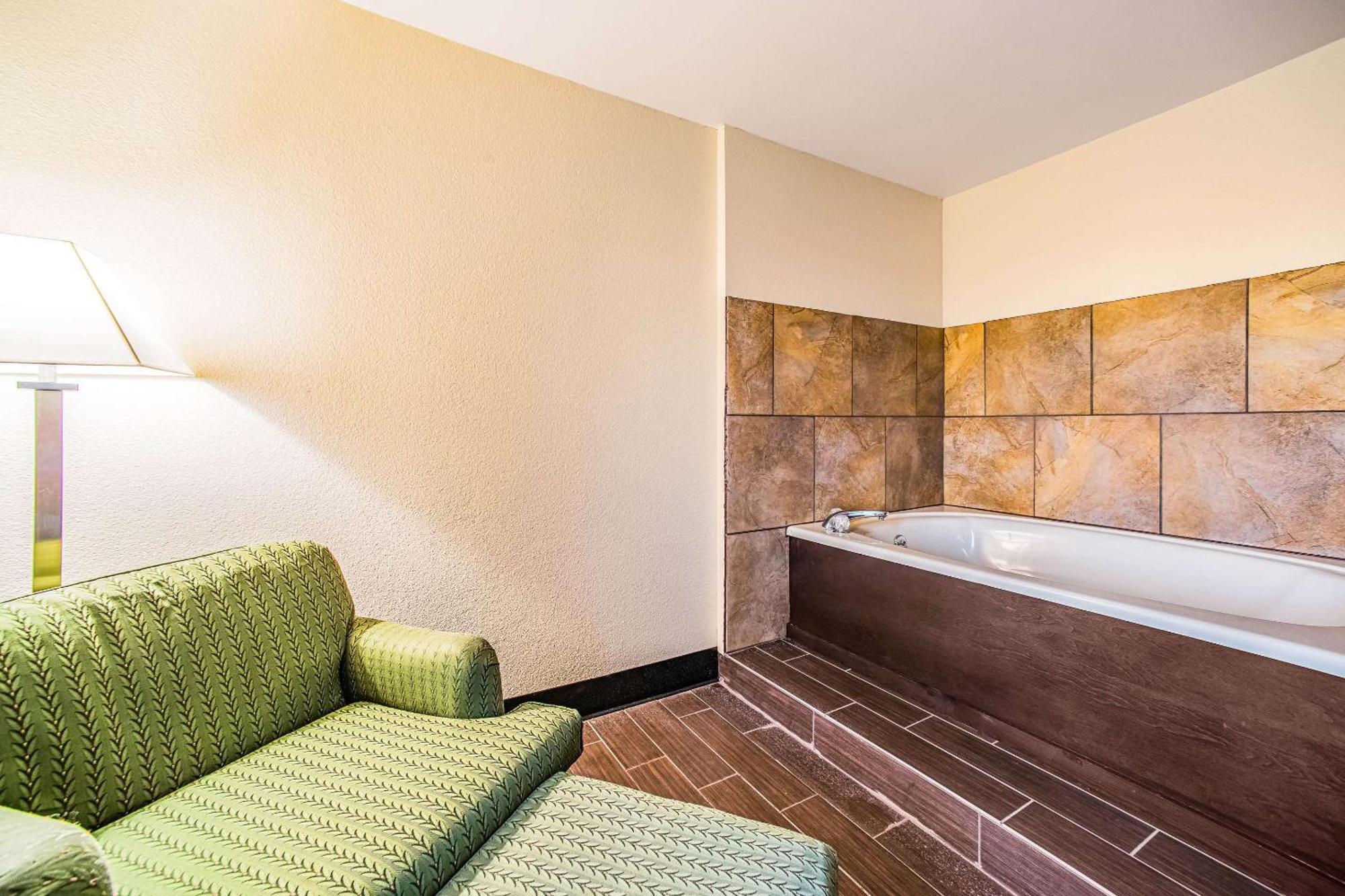 Quality Inn Carbondale University Area Esterno foto