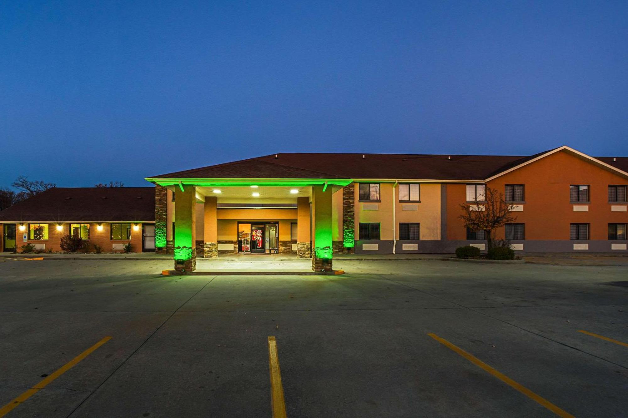 Quality Inn Carbondale University Area Esterno foto