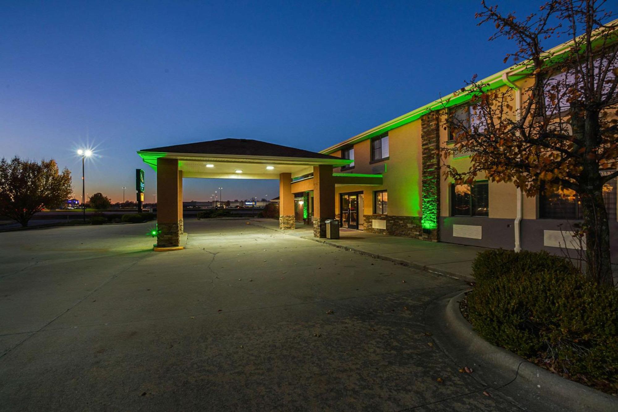 Quality Inn Carbondale University Area Esterno foto