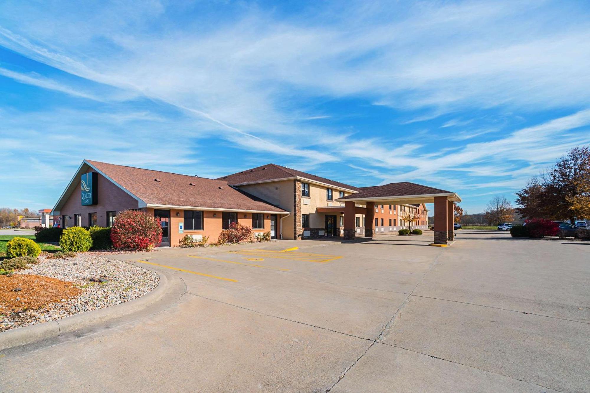 Quality Inn Carbondale University Area Esterno foto